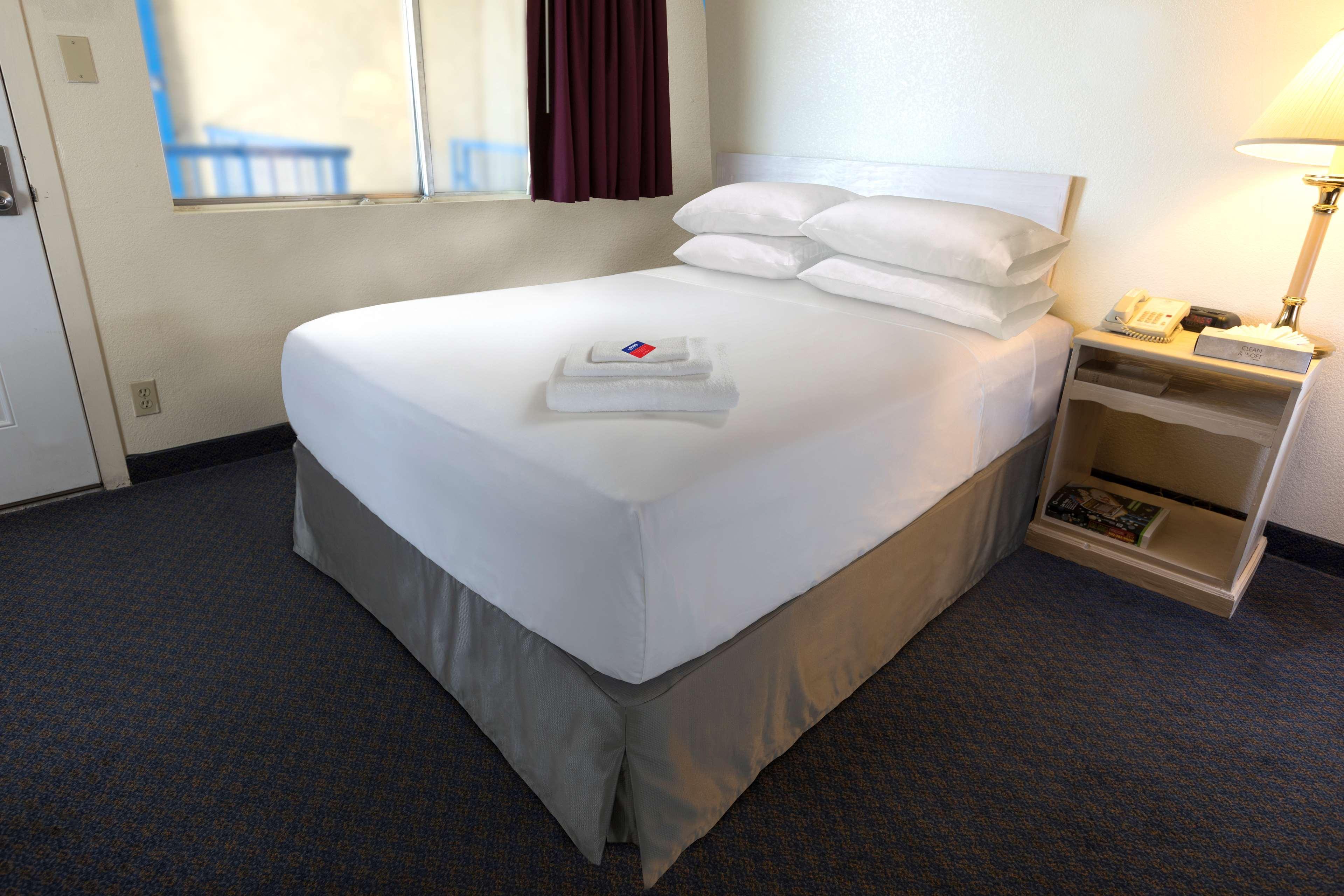 Americas Best Value Inn North Highlands Sacramento מראה חיצוני תמונה